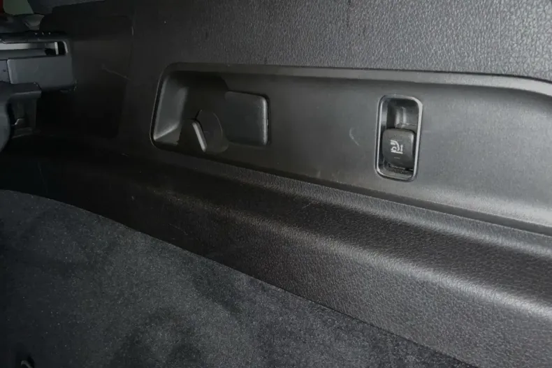 Mercedes-Benz GLE 53 AMG din 2021 cu 56.437 km - oferta MER140333 - foto 18