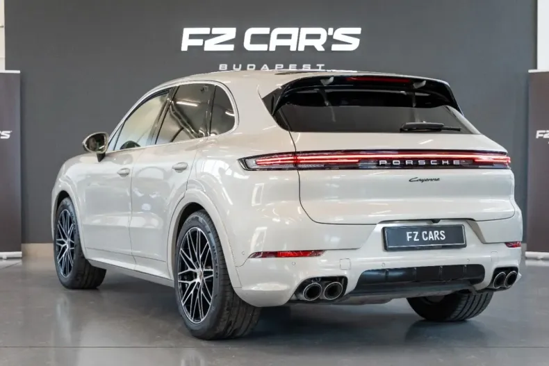 Porsche Cayenne din 2024 cu 13.320 km - oferta POR140346 - foto 3