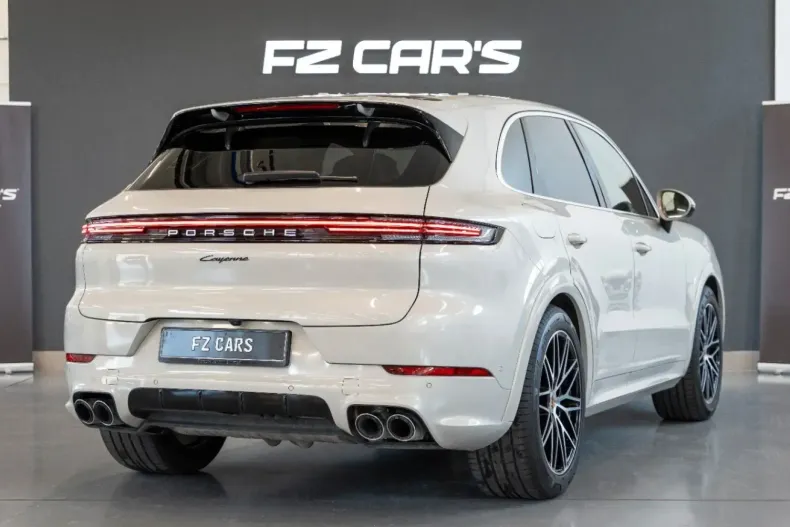Porsche Cayenne din 2024 cu 13.320 km - oferta POR140346 - foto 4