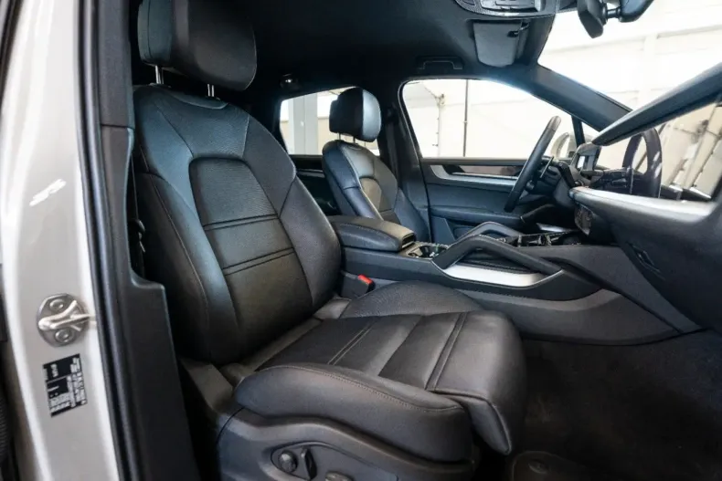 Porsche Cayenne din 2024 cu 13.320 km - oferta POR140346 - foto 12