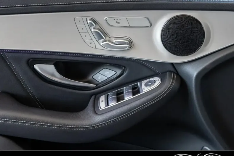 Mercedes-Benz GLC 63 AMG din 2022 cu 42.850 km - oferta MER140347 - foto 15