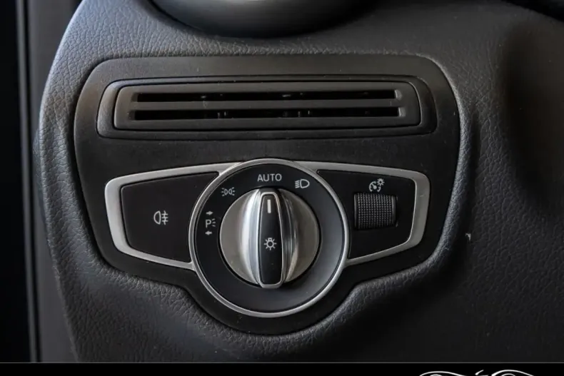 Mercedes-Benz GLC 63 AMG din 2022 cu 42.850 km - oferta MER140347 - foto 17