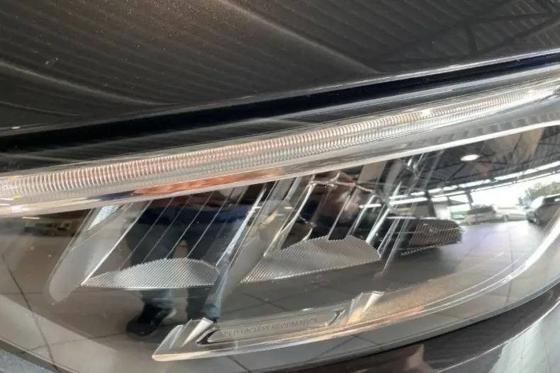 Mercedes-Benz GLC 200 din 2024 cu 13.829 km - oferta MER140349 - foto 4