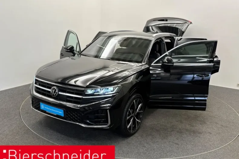 Volkswagen Touareg din 2023 cu 41.225 km - oferta VOL140350 - foto 3