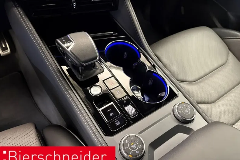 Volkswagen Touareg din 2023 cu 41.225 km - oferta VOL140350 - foto 19