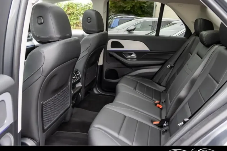 Mercedes-Benz GLE 300 din 2024 cu 20.900 km - oferta MER140362 - foto 11