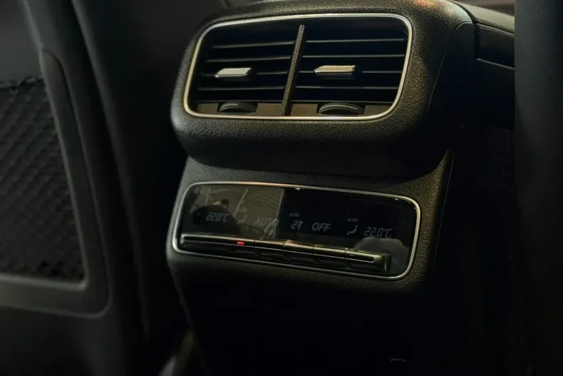 Mercedes-Benz GLE 400 din 2023 cu 39.530 km - oferta MER140363 - foto 25