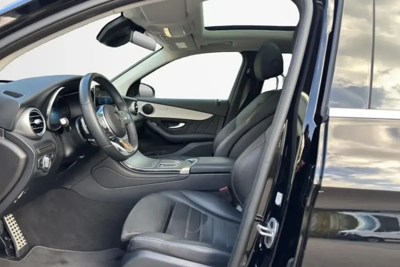 Mercedes-Benz GLC 300 din 2021 cu 60.533 km - oferta MER140367 - foto 18