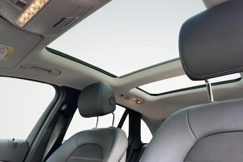 Mercedes-Benz GLC 300 din 2021 cu 60.533 km - oferta MER140367 - foto 20