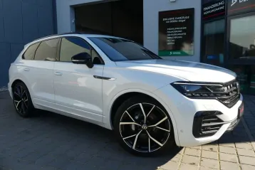 Volkswagen Touareg din 2023 - oferta VOL140375