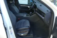 Volkswagen Touareg din 2023 cu 49.899 km - oferta VOL140375 - foto 11