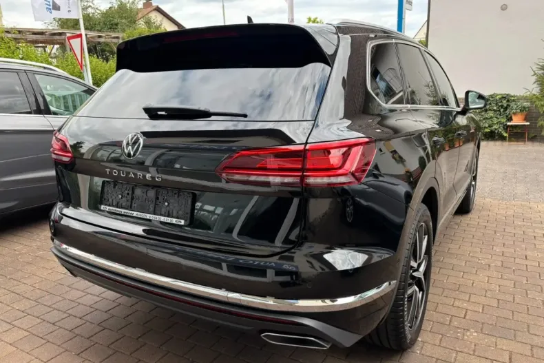 Volkswagen Touareg din 2023 cu 17.729 km - oferta VOL140377 - foto 29