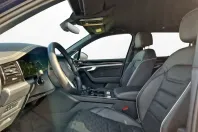 Volkswagen Touareg din 2023 cu 40.500 km - oferta VOL140378 - foto 4