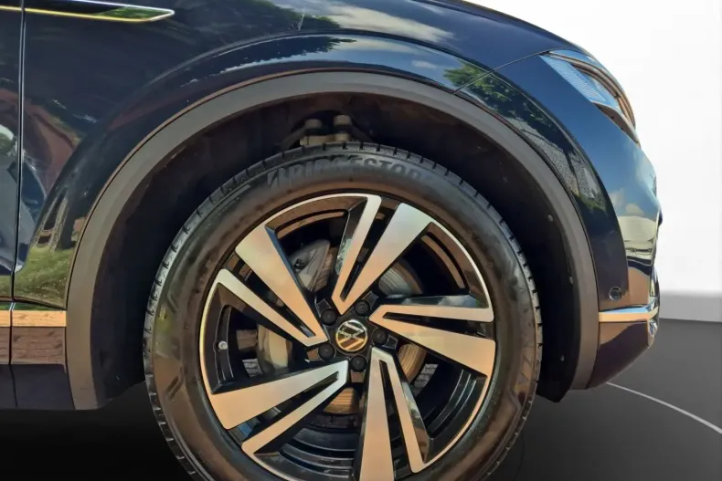 Volkswagen Touareg din 2023 cu 40.500 km - oferta VOL140378 - foto 13