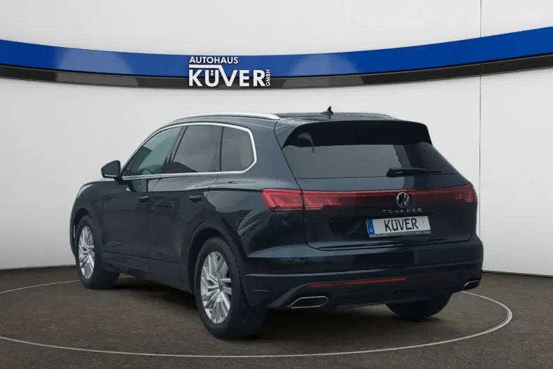 Volkswagen Touareg din 2024 cu 47.700 km - oferta VOL140379 - foto 4