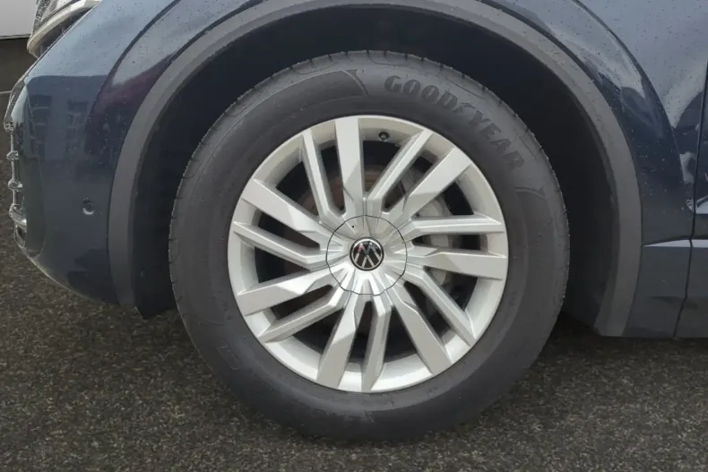 Volkswagen Touareg din 2024 cu 47.700 km - oferta VOL140379 - foto 7