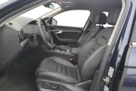 Volkswagen Touareg din 2024 cu 47.700 km - oferta VOL140379 - foto 8