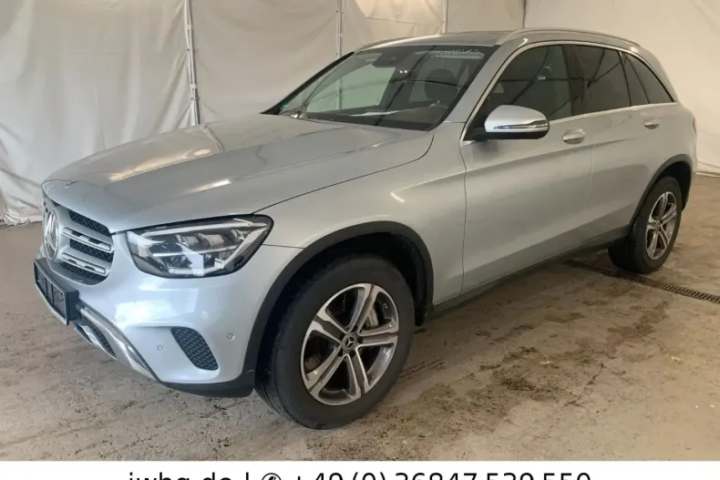 Mercedes-Benz GLC 300 din 2022 cu 61.303 km - oferta MER140382 - foto 1