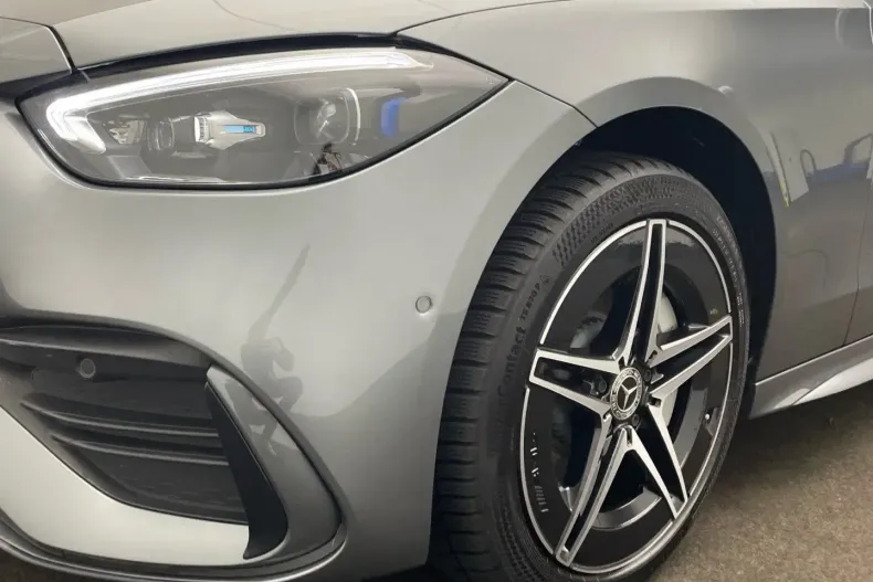 Mercedes-Benz C 300 din 2024 cu 10.500 km - oferta MER140389 - foto 6