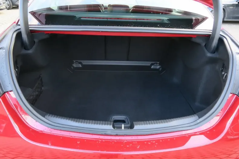 Mercedes-Benz C 200 din 2023 cu 10.352 km - oferta MER140391 - foto 8