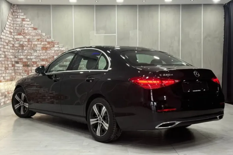 Mercedes-Benz C 220 din 2023 cu 25.000 km - oferta MER140393 - foto 4