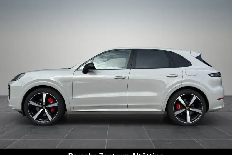 Porsche Cayenne din 2023 cu 68.100 km - oferta POR140397 - foto 3