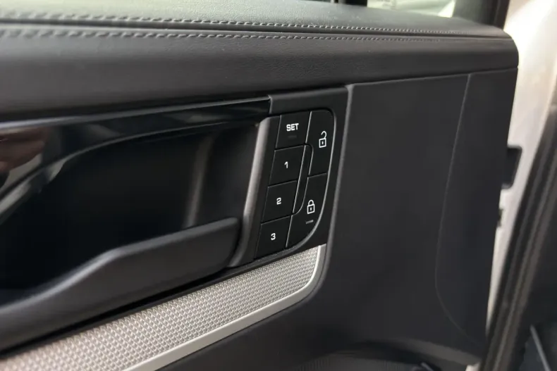 Porsche Cayenne din 2023 cu 68.100 km - oferta POR140397 - foto 19