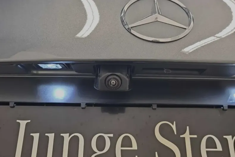 Mercedes-Benz C 220 din 2024 cu 5.400 km - oferta MER140401 - foto 16