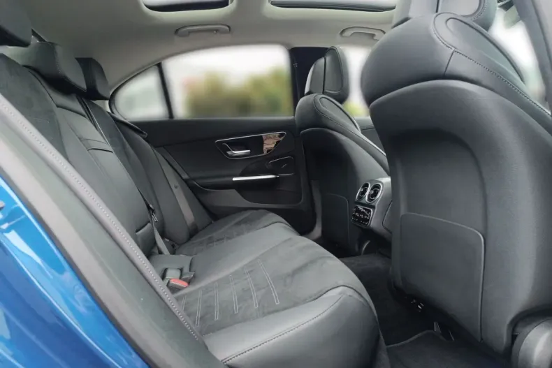 Mercedes-Benz C 200 din 2024 cu 24.600 km - oferta MER140403 - foto 13