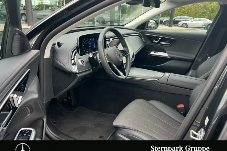 Mercedes-Benz E 220 din 2024 cu 12.139 km - oferta MER140412 - foto 8