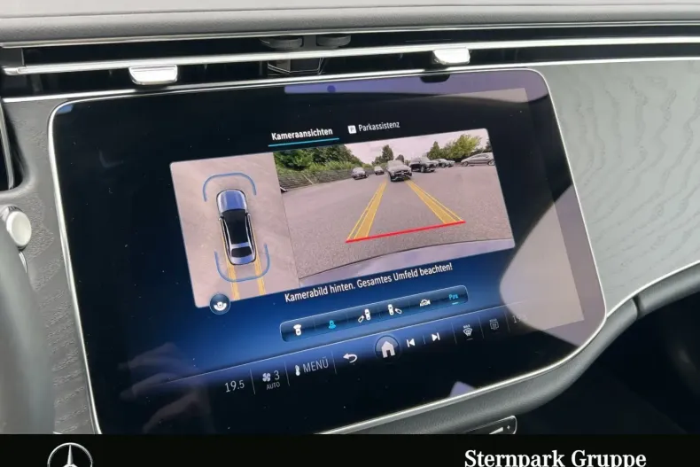 Mercedes-Benz E 220 din 2024 cu 12.139 km - oferta MER140412 - foto 13