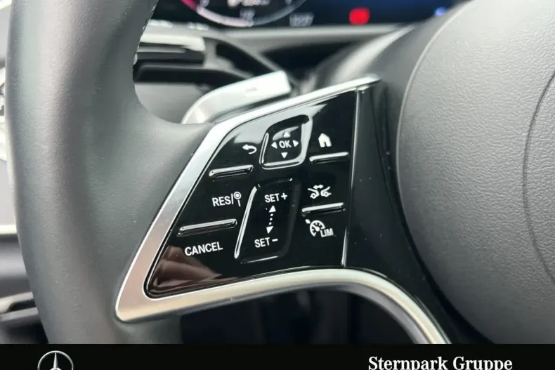 Mercedes-Benz E 220 din 2024 cu 12.139 km - oferta MER140412 - foto 14