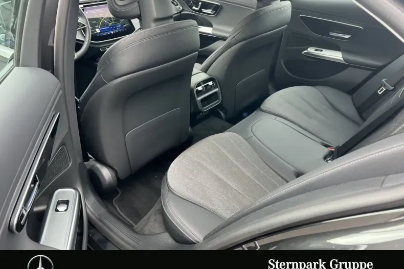 Mercedes-Benz E 220 din 2024 cu 12.139 km - oferta MER140412 - foto 17