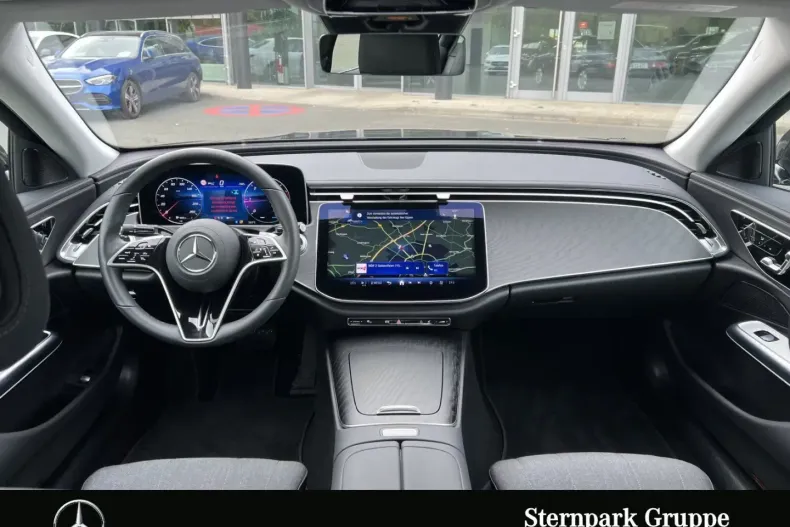 Mercedes-Benz E 220 din 2024 cu 12.139 km - oferta MER140412 - foto 18