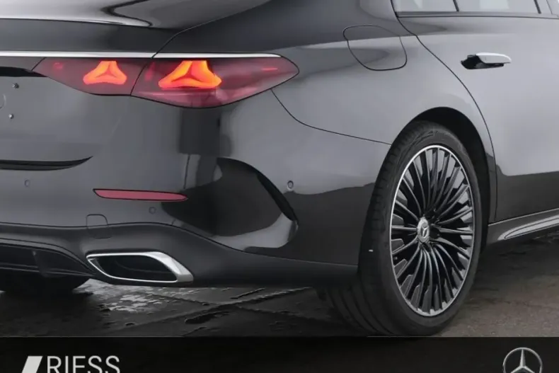 Mercedes-Benz E 200 din 2024 cu 40.572 km - oferta MER140416 - foto 4