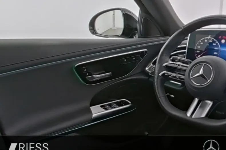 Mercedes-Benz E 200 din 2024 cu 40.572 km - oferta MER140416 - foto 8