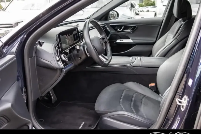 Mercedes-Benz E 200 din 2024 cu 12.250 km - oferta MER140418 - foto 12