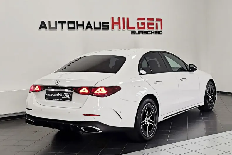 Mercedes-Benz E 200 din 2023 cu 32.810 km - oferta MER140419 - foto 6