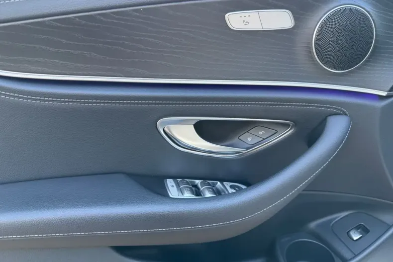 Mercedes-Benz E 400 din 2022 cu 66.500 km - oferta MER140420 - foto 23