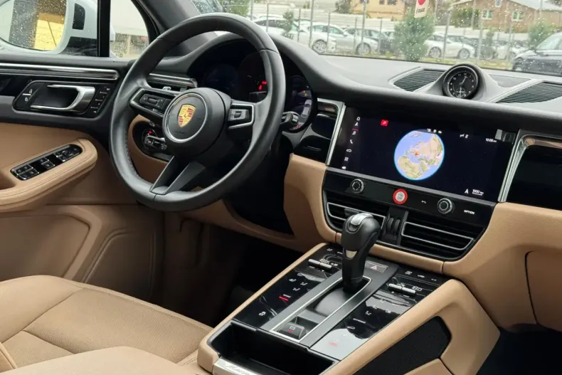 Porsche Macan din 2024 cu 7.850 km - oferta POR140430 - foto 7