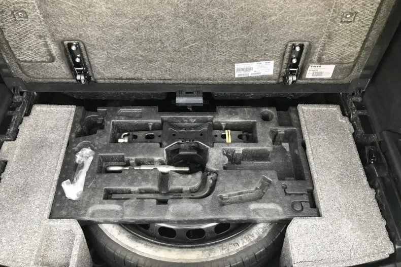 Volvo XC90 din 2021 cu 123.768 km - oferta VOL140446 - foto 35