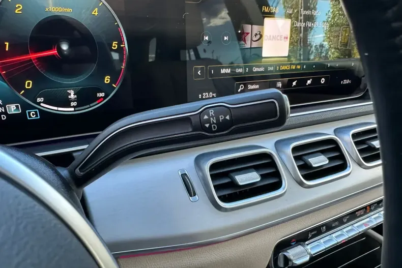 Mercedes-Benz GLE 350 din 2021 cu 87.402 km - oferta MER140447 - foto 21