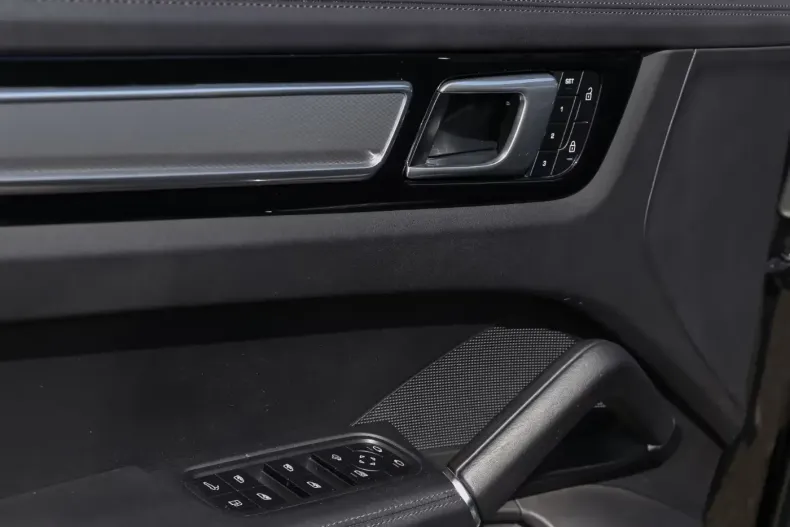 Porsche Cayenne din 2022 cu 103.713 km - oferta POR140449 - foto 11