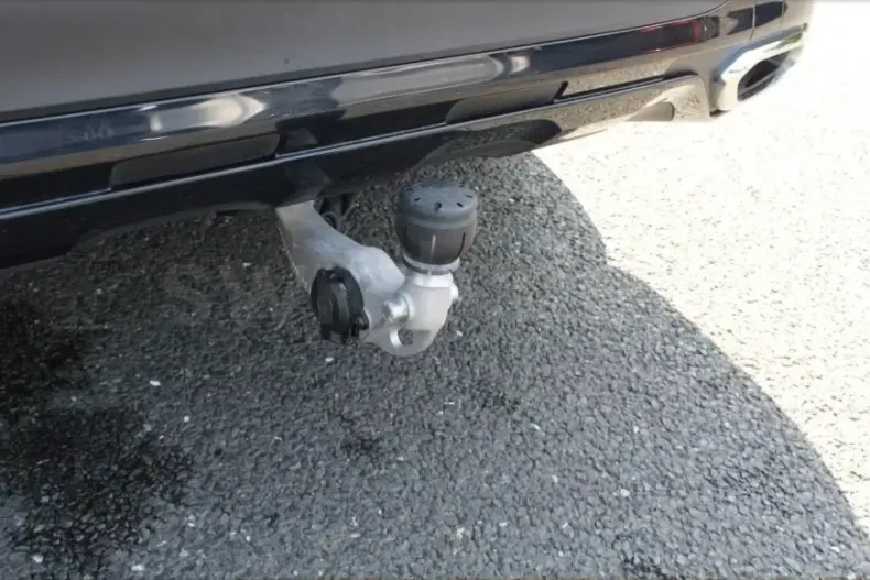 Mercedes-Benz GLC 300 din 2024 cu 17.000 km - oferta MER140451 - foto 8