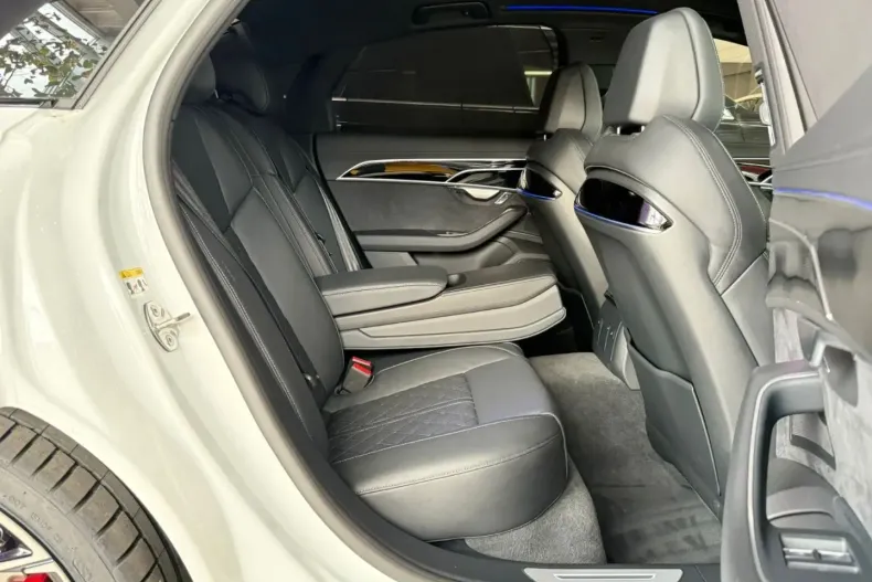 Audi A8 din 2023 cu 33.800 km - oferta AUD140465 - foto 19