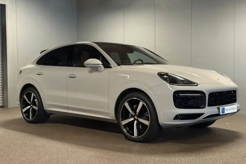 Porsche Cayenne din 2021 cu 123.201 km - oferta POR140470 - foto 2