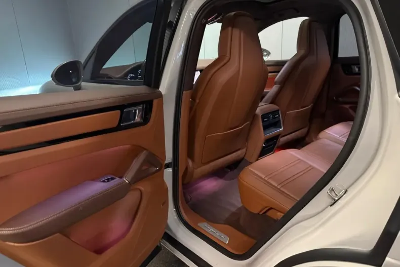 Porsche Cayenne din 2021 cu 123.201 km - oferta POR140470 - foto 26