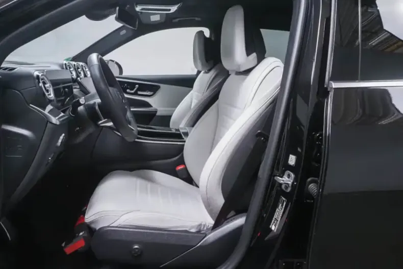 Mercedes-Benz GLC 300 din 2023 cu 9.250 km - oferta MER140479 - foto 4