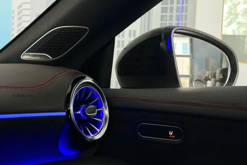 Mercedes-Benz CLA 250 din 2021 cu 101.469 km - oferta MER140482 - foto 9