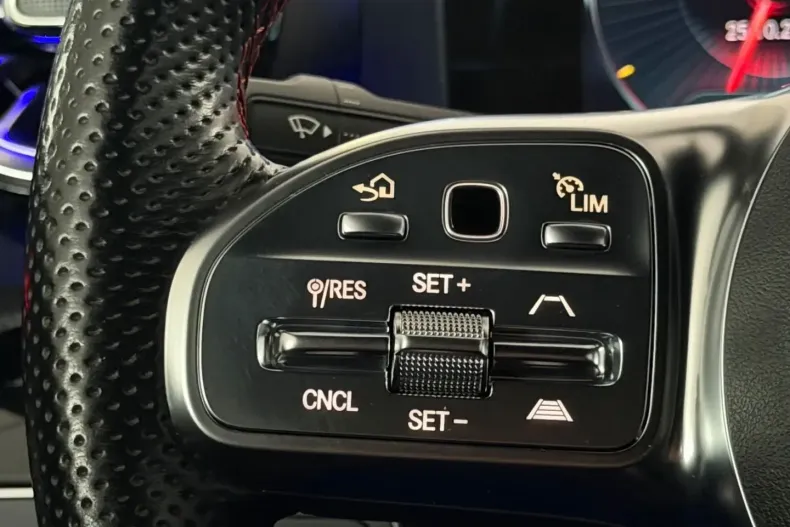 Mercedes-Benz CLA 250 din 2021 cu 101.469 km - oferta MER140482 - foto 17